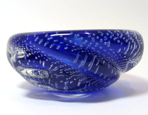 Side View of Murano Controlled Bubble Bowl